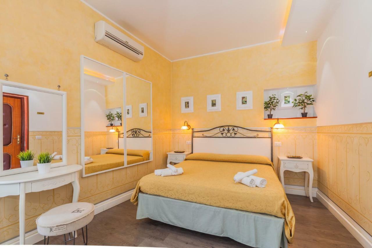 Albergo Della Corte Benevento Exterior foto